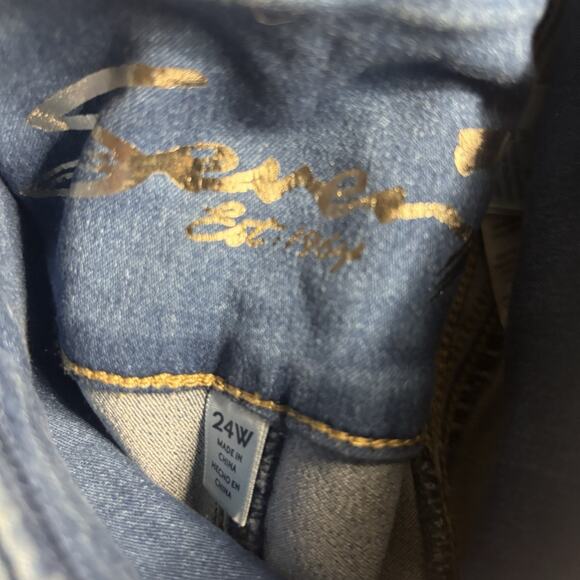 NWT Seven7 Plus High-Rise Tummy Toner Skinny Jean Lunar New Women’s Spot 24W - Picture 7 of 7